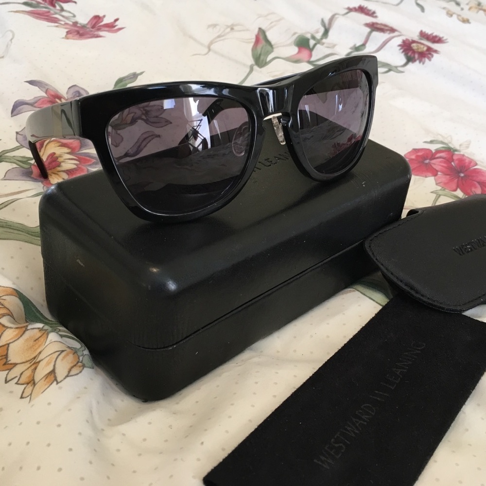 Westward Leaning Pioneer Wayfarers Bridge Fit